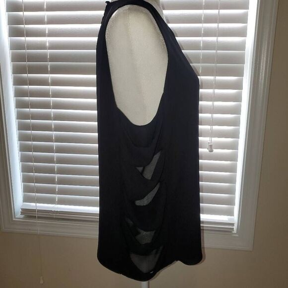 BCBG Maxazria. Black, Side-Slit, Sleeveless, Scoopneck Blouse -Size Large - Picture 4 of 7